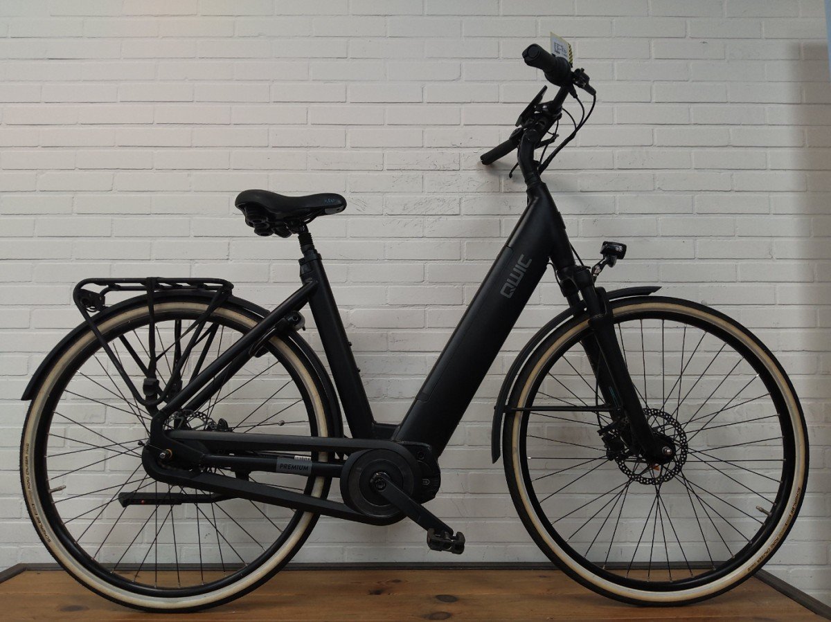 Qwic Premium I MN7+ Mat Zwart 54cm 2023