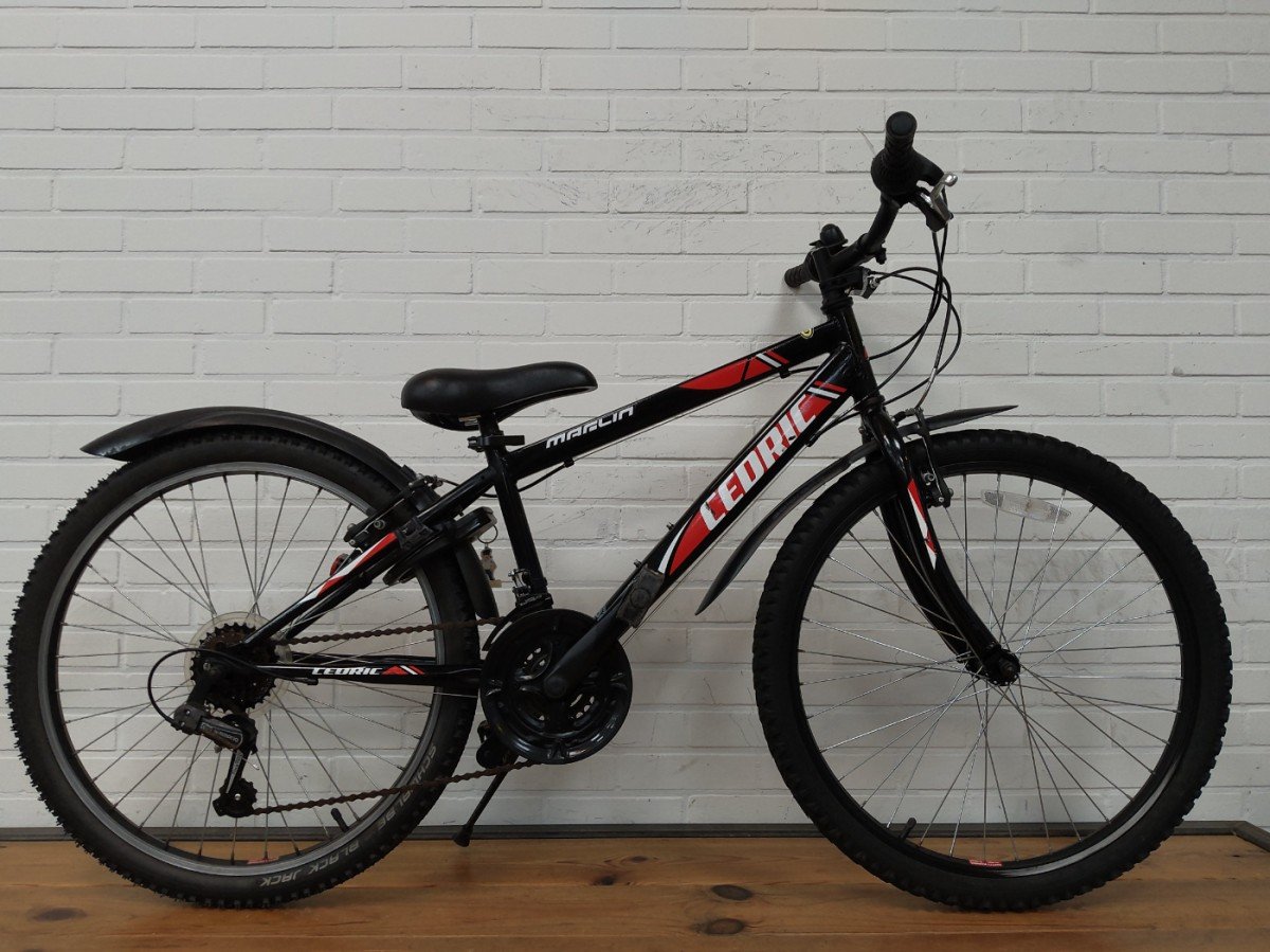 Marlin Cedric Jongens Zwart 34cm 2019